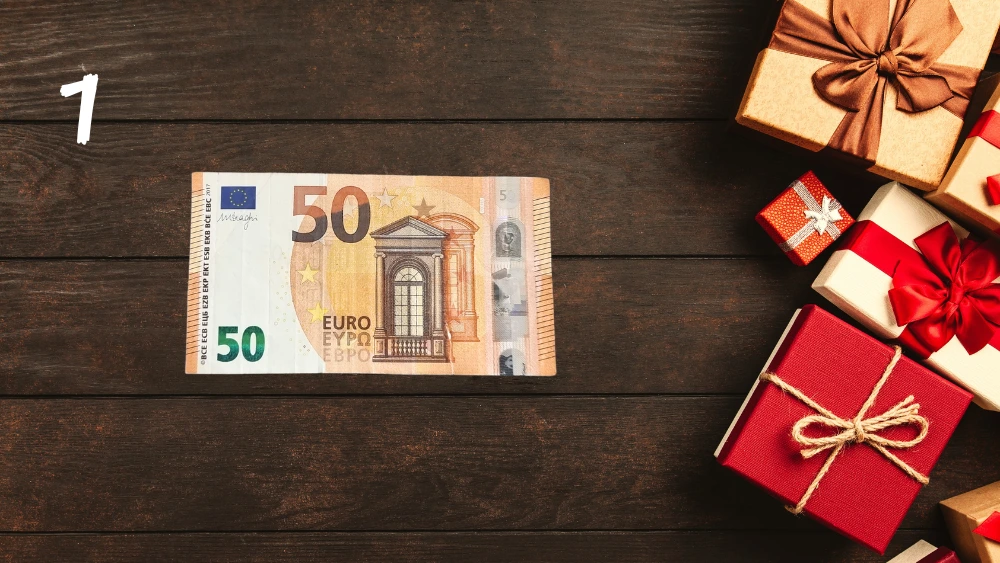 Origami Geld Herz falten Schritt 1