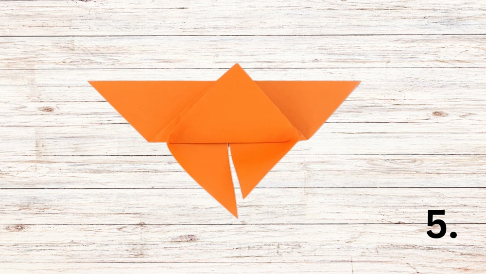 Schritt 5: Origami Schmetterling falten
