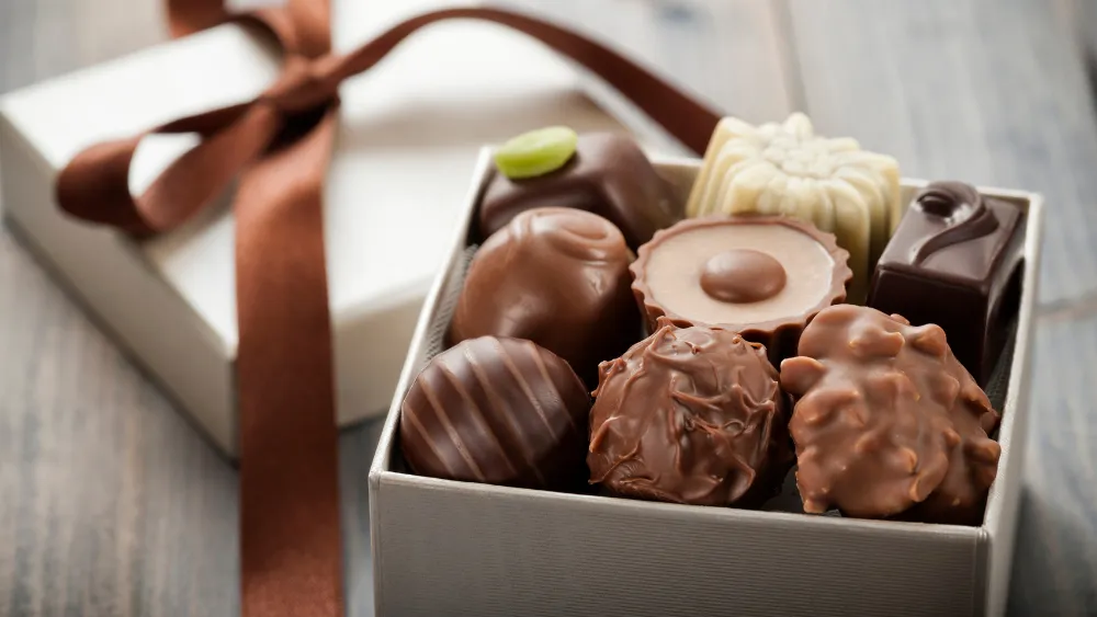 Schön verpackte Valentinsschokolade