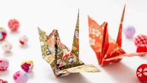 Zwei Origami Kraniche