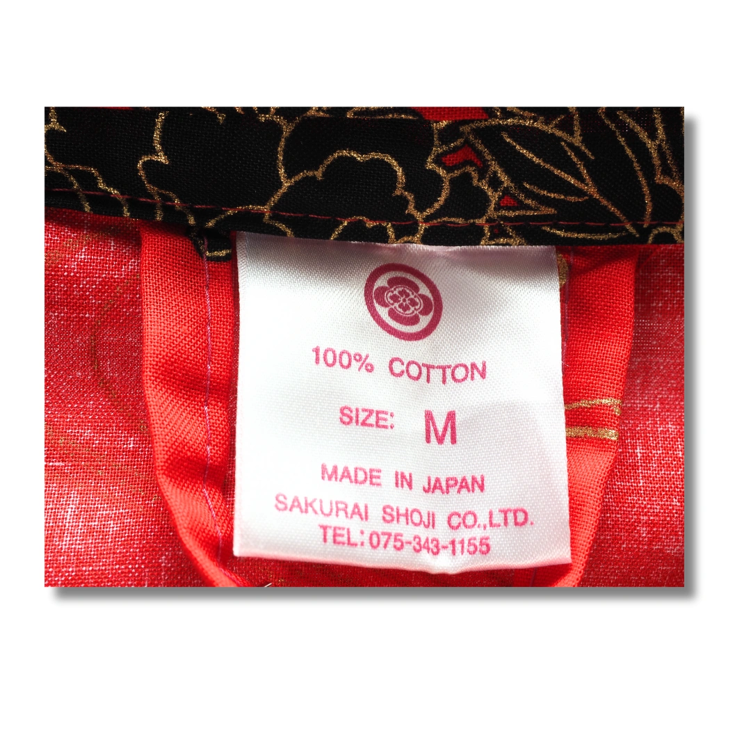Damen Yukata rot mit schwarzen Blumen Damen Yukata rot mit schwarzen Blumen