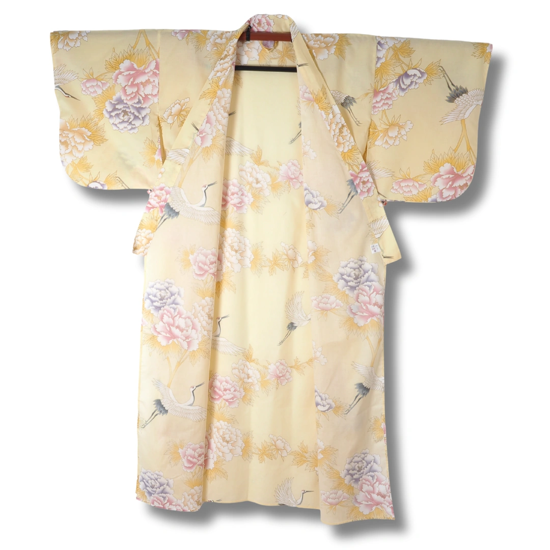 Damen Yukata gelb mit Blumen & Kranichen Damen Yukata gelb mit Blumen & Kranichen