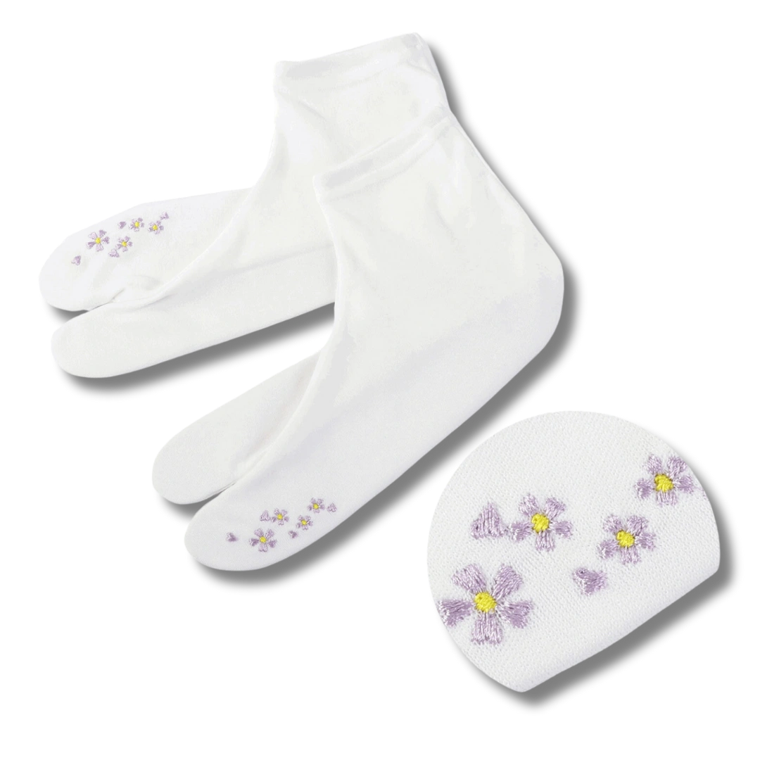 Tabi-Socken Weiß mit Kirschblüten-Stickerei Lila