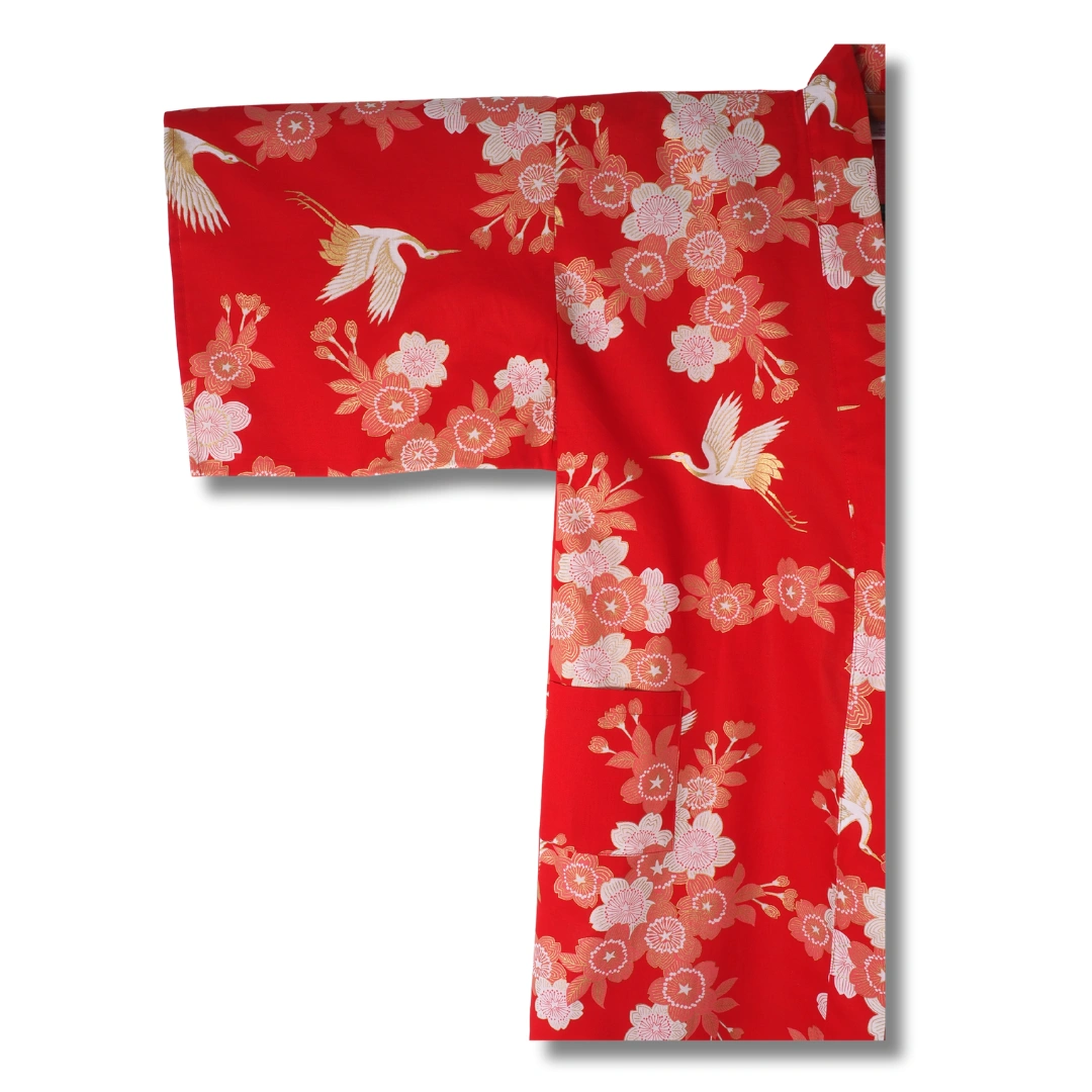 Damen Yukata kurz rot mit Kranichen & Blumen Damen Yukata kurz rot mit Kranichen & Blumen