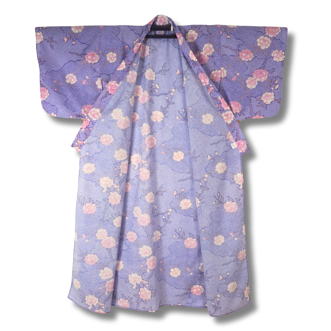 Damen Yukata – Lila mit Blumen Damen Yukata – Lila mit Blumen