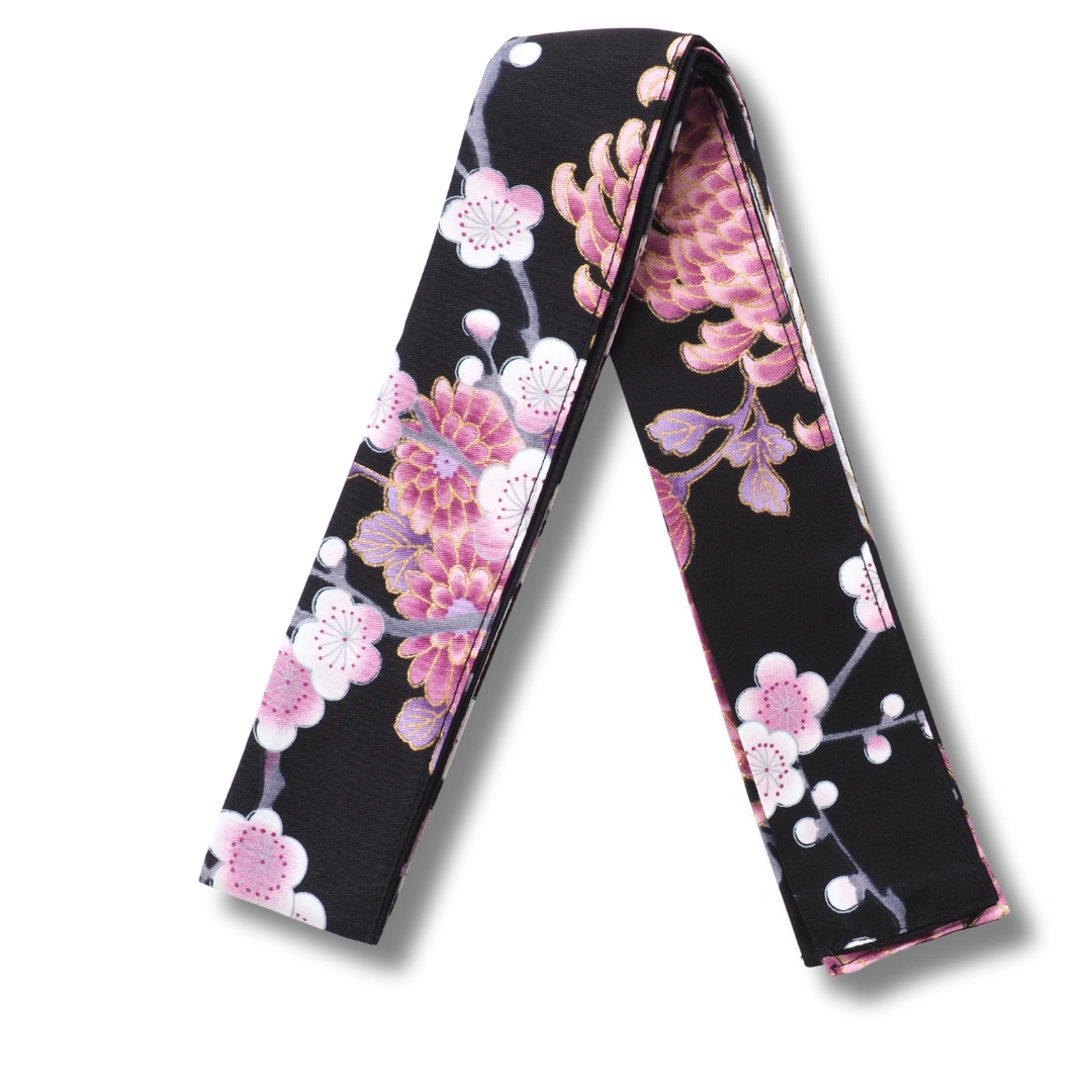 Damen Yukata kurz schwarz mit lila Blumen Damen Yukata kurz schwarz mit lila Blumen